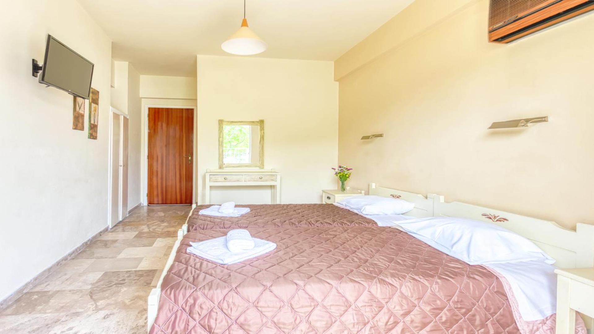 Akrotopi Apartments & Studios Tolo Ngoại thất bức ảnh
